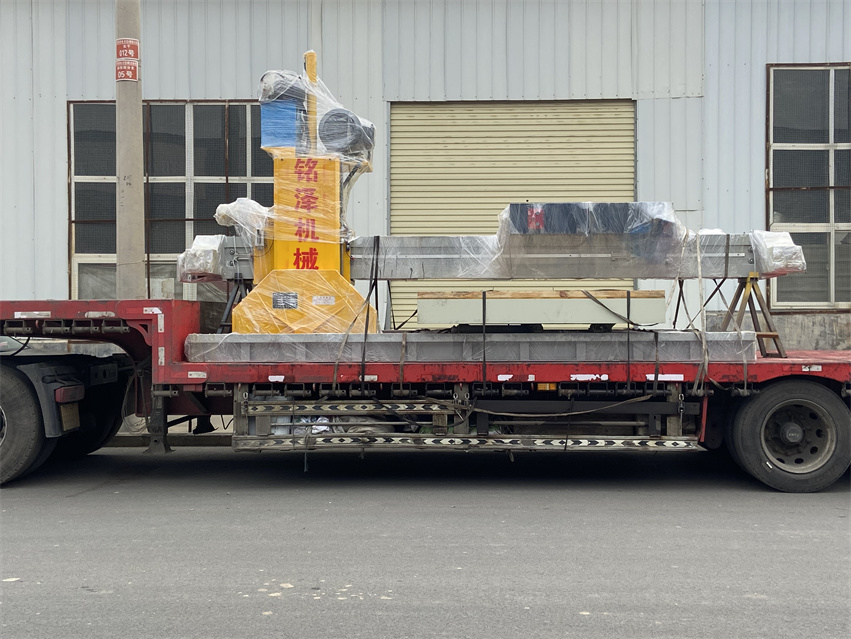 紅外線發(fā)貨現場